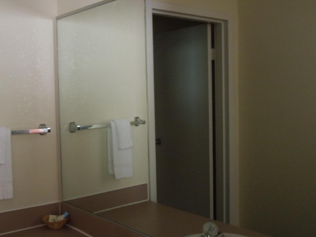 Knights Inn Virginia Beach Lynnhaven Habitación foto